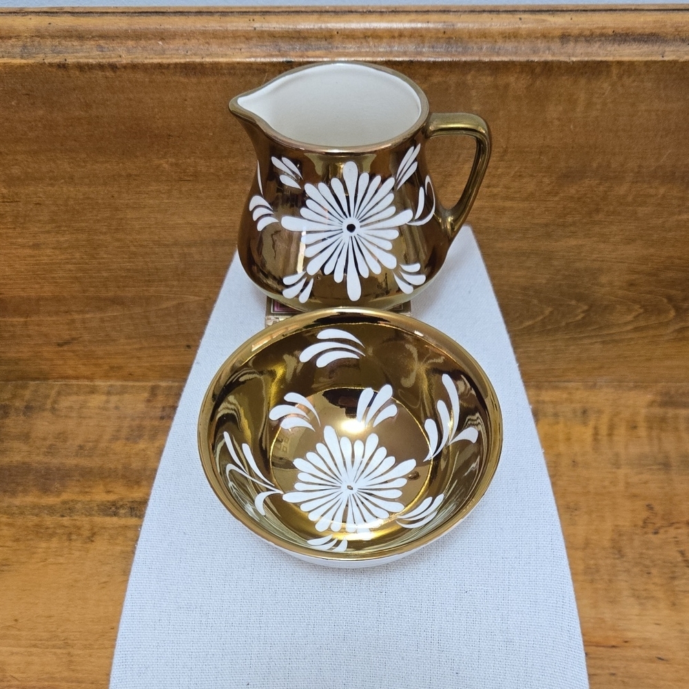 Lusterware Gray's Pottery Creamer & Sugar Bowl